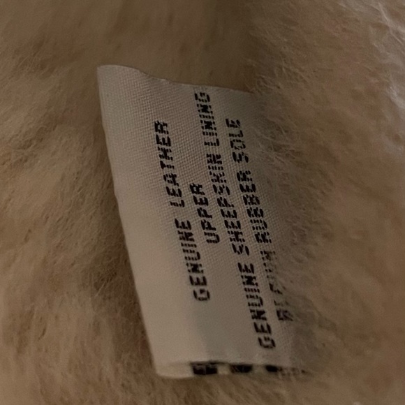 UGG Classic Short Women’s Boot - Picture 5 of 6